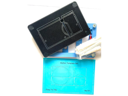 Ukryty przycisk spłukujący WC EasyToTile – Geberit Sigma z Blue BASE (3-w-1 wycięcie)