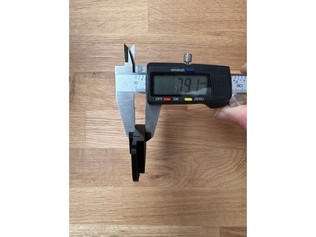 Click Magnetyczny System Drzwiczek Inspekcyjnych EasyToTile R5 (Promień R5)